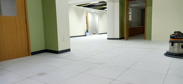 Thi công hoàn thiện hệ thống sàn nâng HPL dự án SSIS