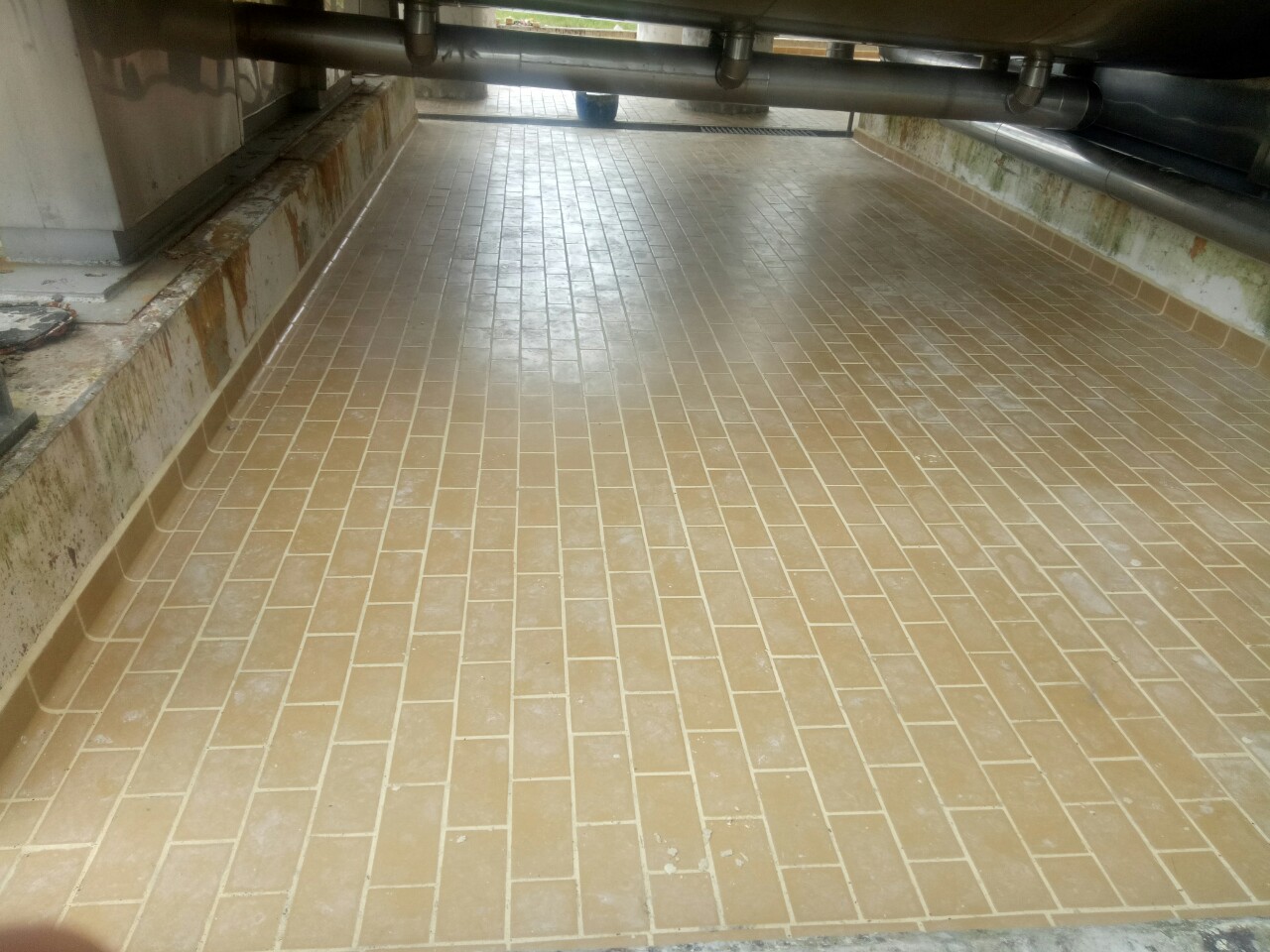 thi công gạch chống axit
