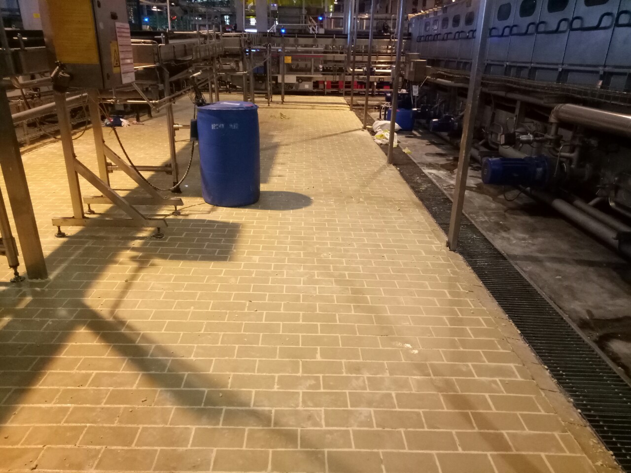 thi công gạch chống axit