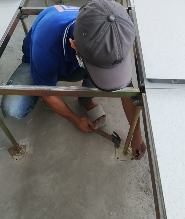 Cung cấp và thi công hệ sàn nâng kỹ thuật Phòng server    VinPearl Land Nha Trang